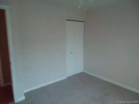2257 Watch Ave, Springfield, IL 62702 photo 13