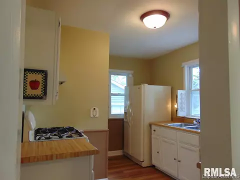 2313 Holmes Ave, Springfield, IL 62704 photo 18