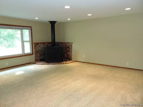 2313 Holmes Ave, Springfield, IL 62704 photo 8