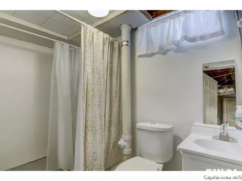 2528 S 6th St, Springfield, IL 62703 photo 25