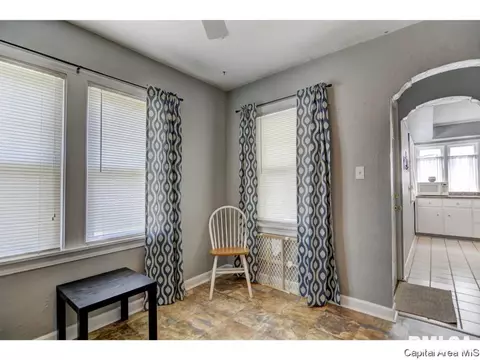 2528 S 6th St, Springfield, IL 62703 photo 12