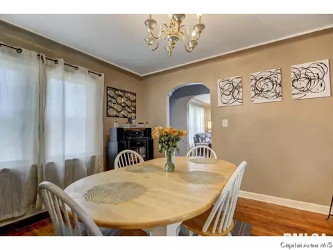 2528 S 6th St, Springfield, IL 62703 photo 9