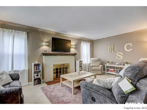 2528 S 6th St, Springfield, IL 62703 photo 8