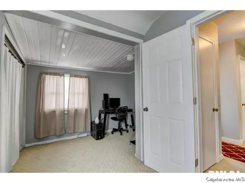 2528 S 6th St, Springfield, IL 62703 photo 17