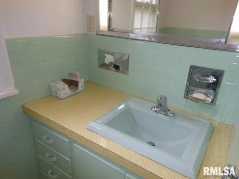 2312 S State St, Springfield, IL 62704 photo 14