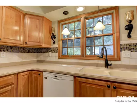 2217 Croydon Dr, Springfield, IL 62703 photo 6