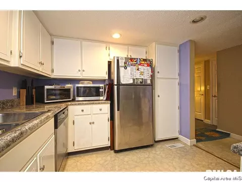 2012 Jeanette Ln #A, Springfield, IL 62702 photo 10