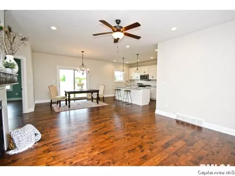 4643 Thompson Rd, Springfield, IL 62711 photo 4