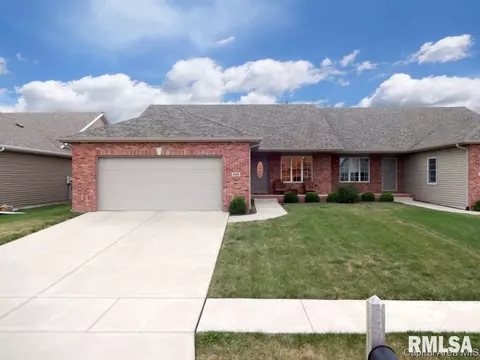 2916 Cronin Dr, Springfield, IL 62711 photo 1