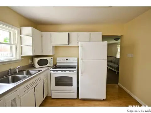 2013 S Douglas Ave, Springfield, IL 62704 photo 11