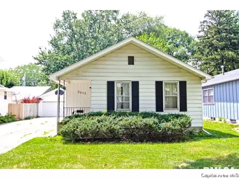 2013 S Douglas Ave, Springfield, IL 62704 photo 1