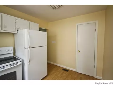 2013 S Douglas Ave, Springfield, IL 62704 photo 10