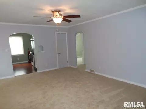 2343 S State, Springfield, IL 62704 photo 4