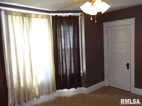1101 N 6th St, Springfield, IL 62702 photo 11
