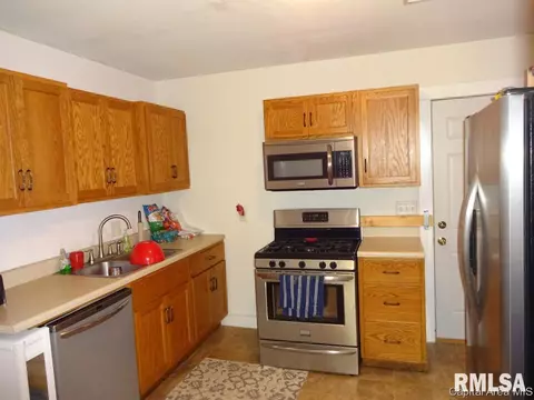 1101 N 6th St, Springfield, IL 62702 photo 3