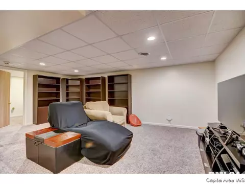 2013 Claremont, Springfield, IL 62703 photo 19