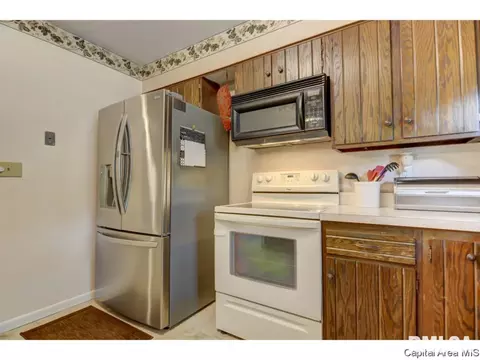 2013 Claremont, Springfield, IL 62703 photo 13