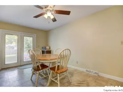 2013 Claremont, Springfield, IL 62703 photo 11