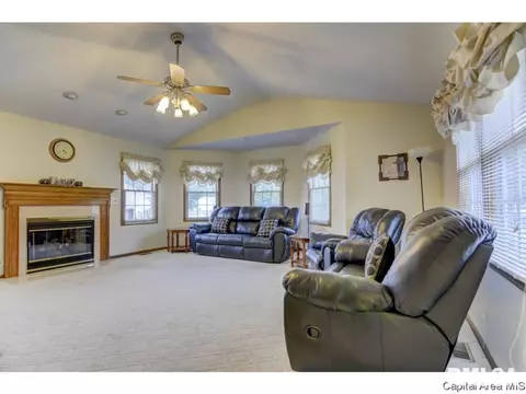 3021 Dunwich, Springfield, IL 62702 photo 9