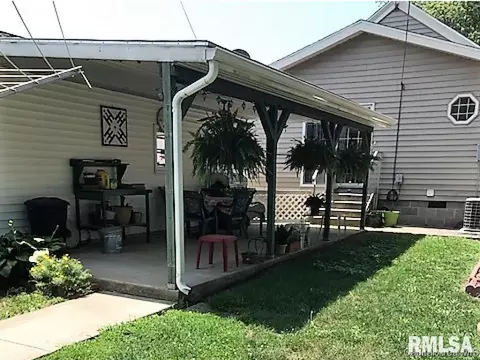 2032 N 7th St, Springfield, IL 62702 photo 2