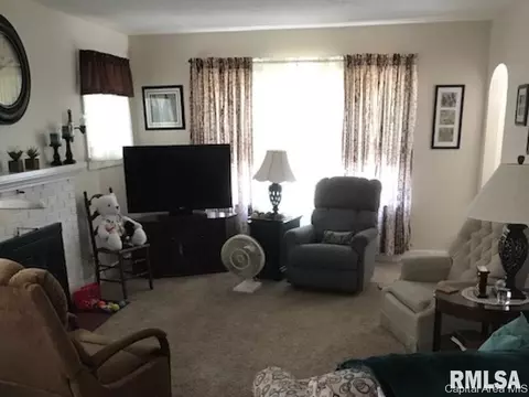 2032 N 7th St, Springfield, IL 62702 photo 6