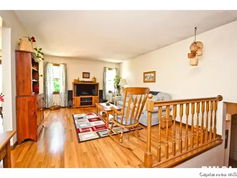 2724 Cheshire Rd, Springfield, IL 62703 photo 6