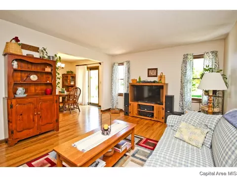 2724 Cheshire Rd, Springfield, IL 62703 photo 5