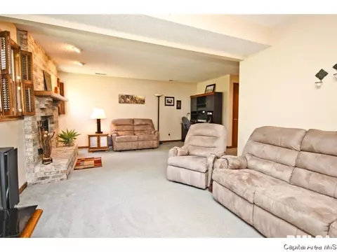 2724 Cheshire Rd, Springfield, IL 62703 photo 8