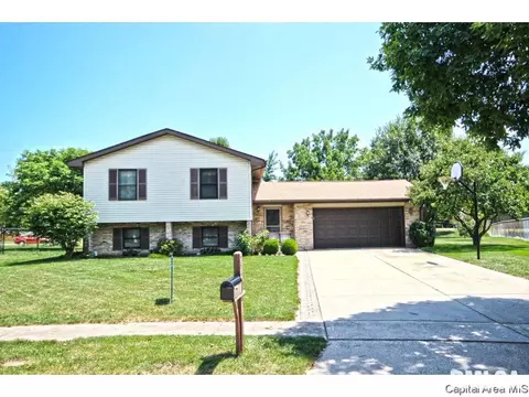 2724 Cheshire Rd, Springfield, IL 62703 photo 1