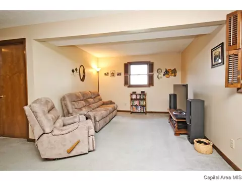2724 Cheshire Rd, Springfield, IL 62703 photo 7