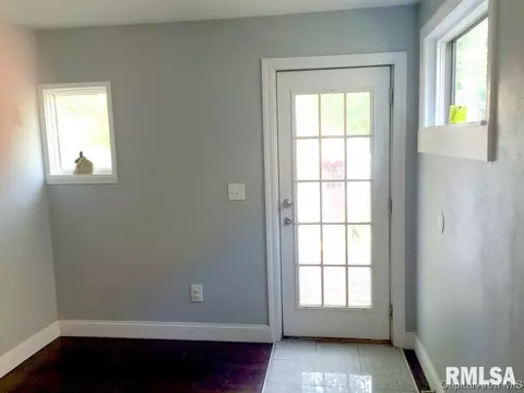 871 S Douglas, Springfield, IL 62704 photo 18