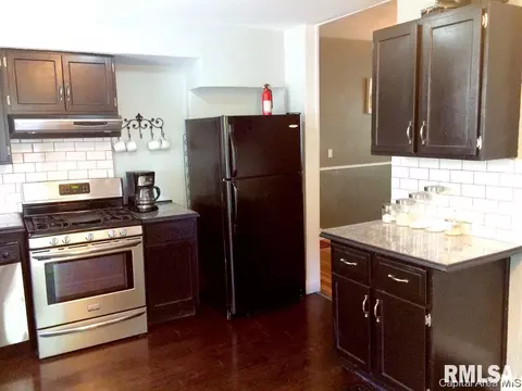 871 S Douglas, Springfield, IL 62704 photo 12