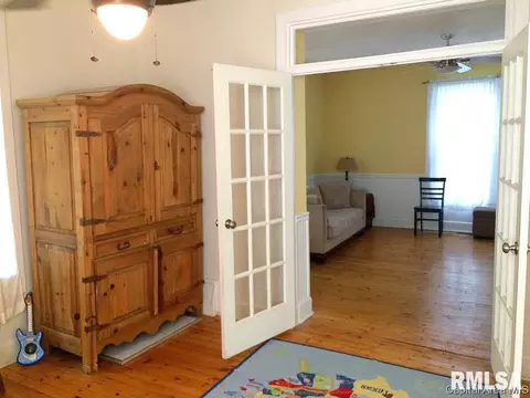 871 S Douglas, Springfield, IL 62704 photo 11