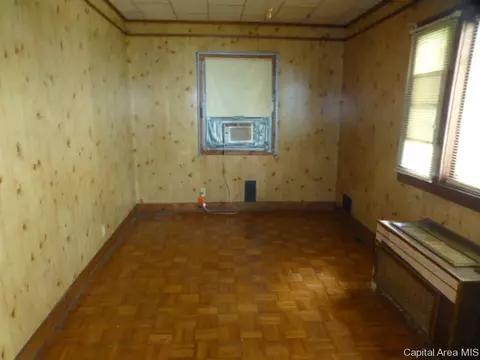 1105 S 12th St, Springfield, IL 62703 photo 6
