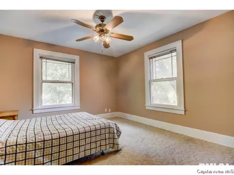 1031 S Macarthur, Springfield, IL 62704 photo 15