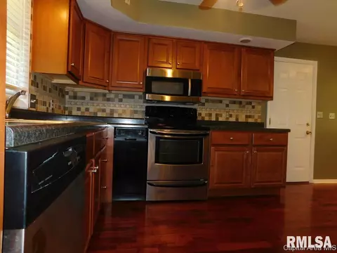 106 Exmore, Springfield, IL 62704 photo 9