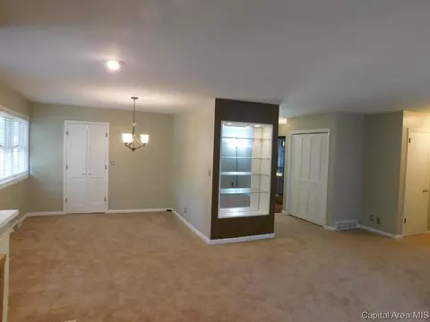106 Exmore, Springfield, IL 62704 photo 5