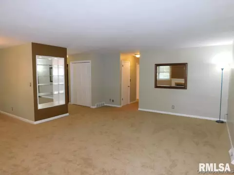 106 Exmore, Springfield, IL 62704 photo 4