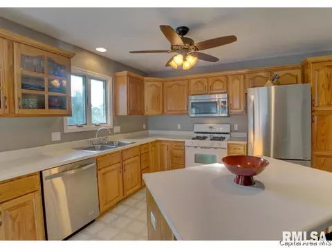 213 Appomattox Dr, Springfield, IL 62711 photo 29