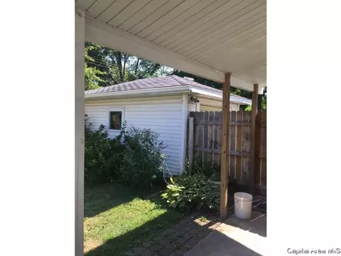 1109 Converse, Springfield, IL 62702 photo 24