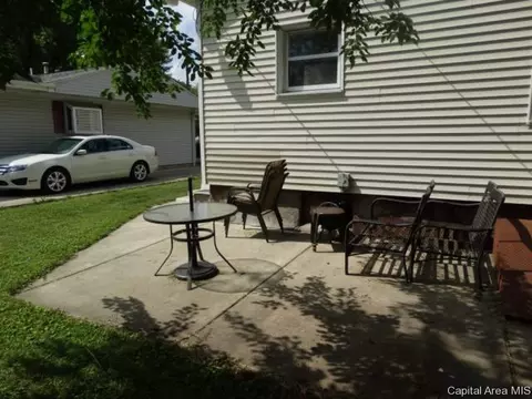 920 W Calhoun St, Springfield, IL 62702 photo 10