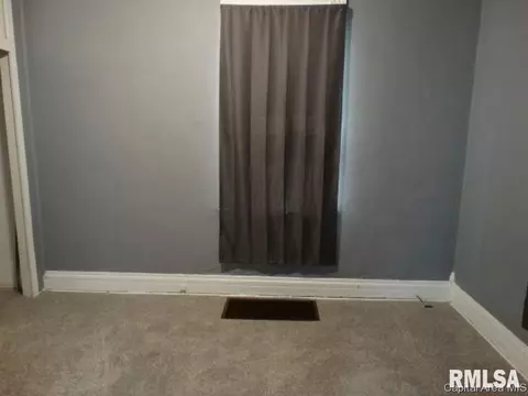 920 W Calhoun St, Springfield, IL 62702 photo 9