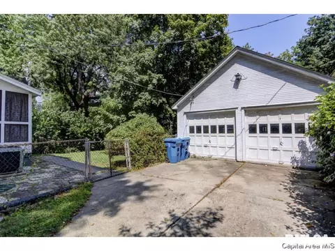 326 S Douglas Ave, Springfield, IL 62704 photo 31