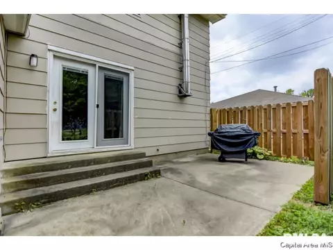 408 E Third St, Pana, IL 62557 photo 25