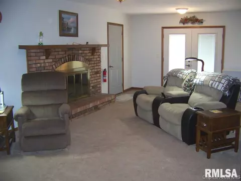 3117 Olympic, Springfield, IL 62704 photo 3