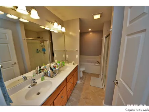 3004 Red Oak Ln, Springfield, IL 62712 photo 7