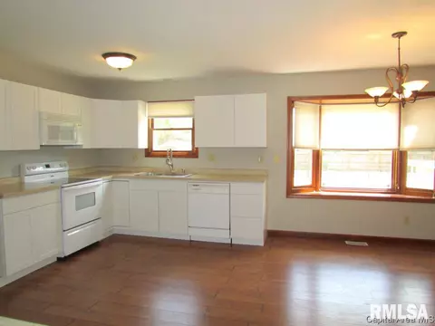 3216 Markwood, Springfield, IL 62712 photo 2