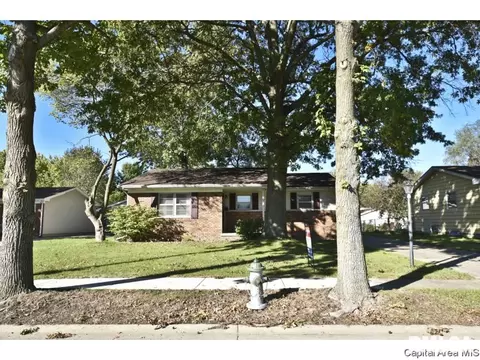 208 Stutely Ln, Springfield, IL 62704 photo 1