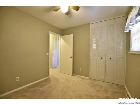 208 Stutely Ln, Springfield, IL 62704 photo 12