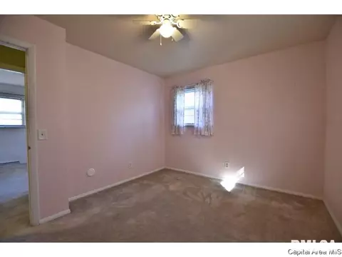 208 Stutely Ln, Springfield, IL 62704 photo 17